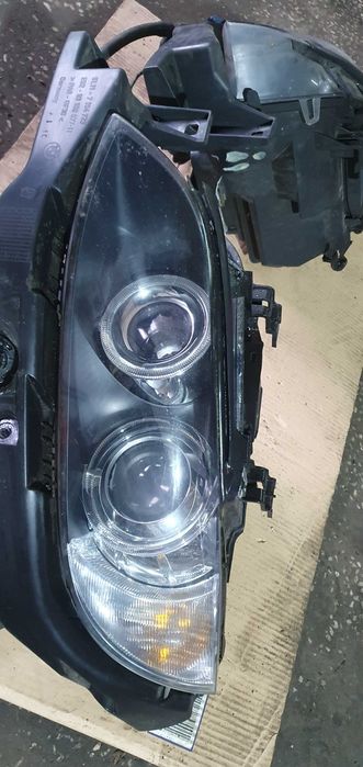 Far faruri xenon bixenon BMW seriea 3 E92 E93
