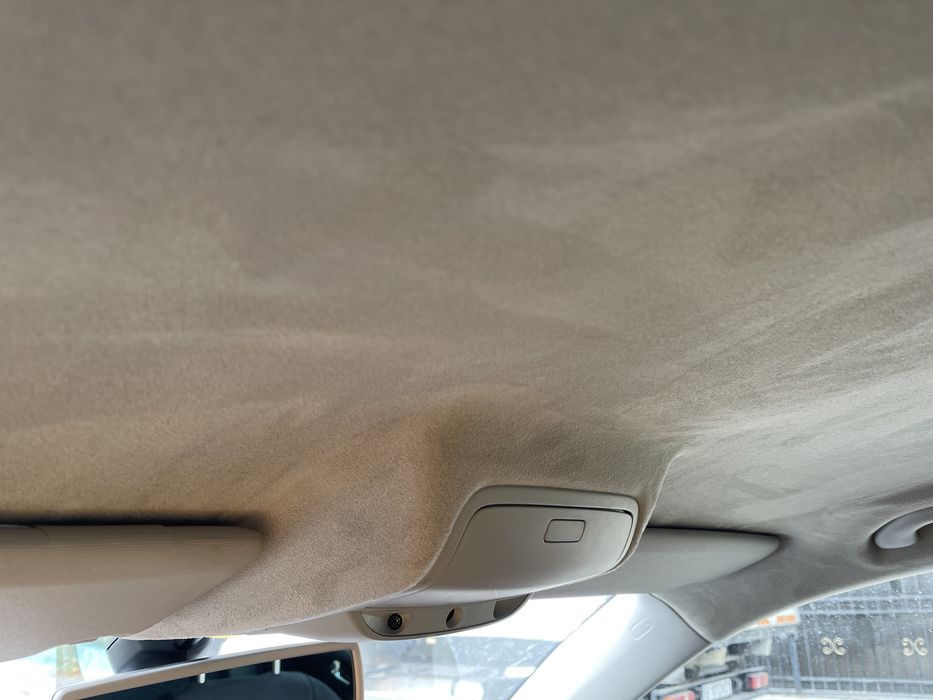 Retapitare Reconditionare plafon stalpi si fete usi alcantara textil