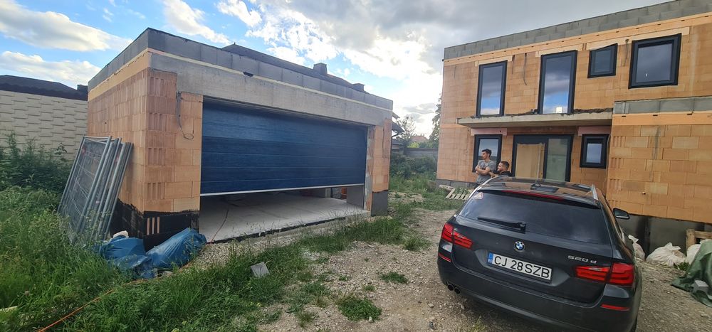 Usi de garaj secționale