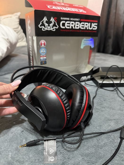 Casti gaming Asus Cerberus