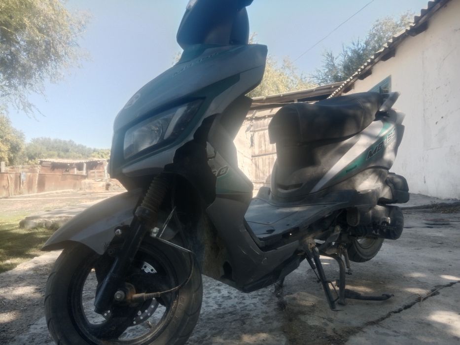 Скутер м8 Bennali