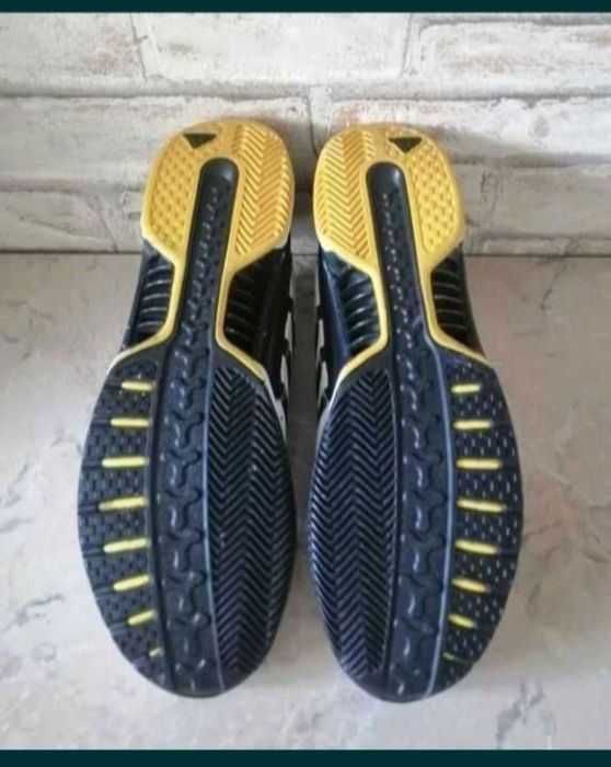 Adidas numărul 47-48