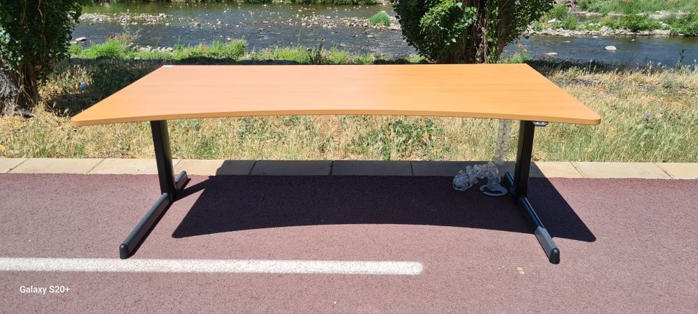 Немско офис бюро електрическо повдигане оборудване