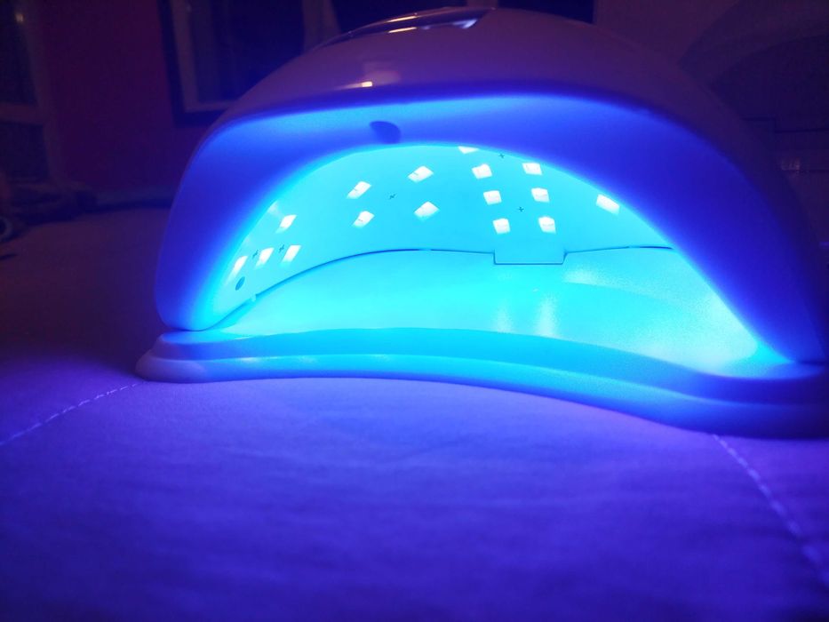 LED/UV 48W професионална лампа