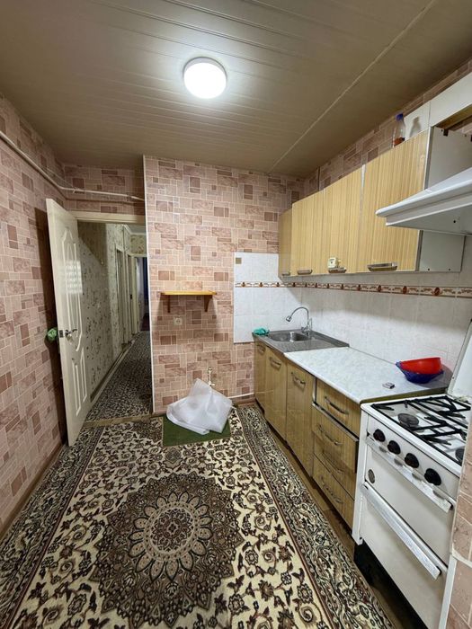 Chilonzor 23-mavze 3 xonali kvartira sotiladi