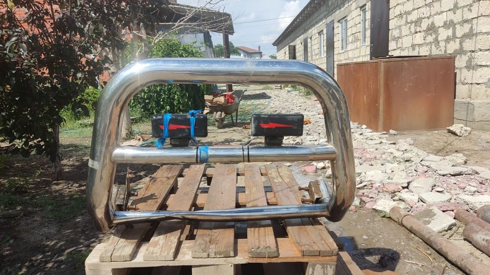 Продается кенгурятник на Прадо 95