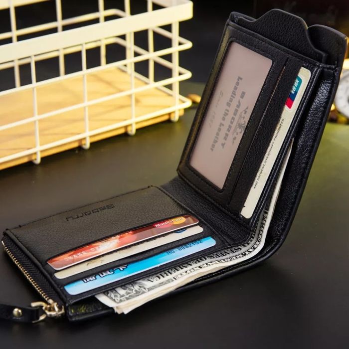 Стилен мъжки портфейл с RFID защита