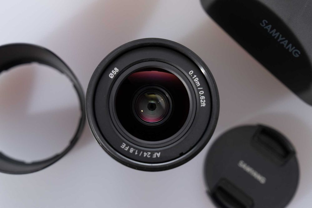 Obiectiv Samyang 24mm f1.8