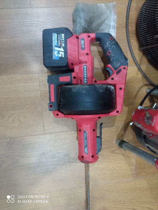 Аппарат для прочистки труб и для душа.