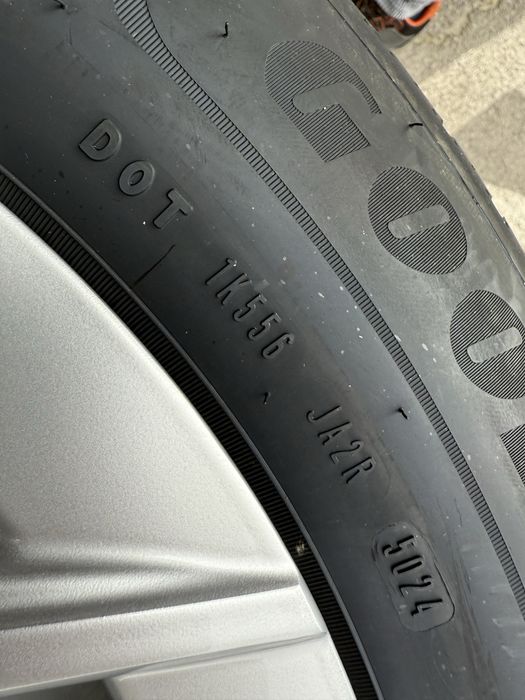 Зимни гуми с джанти 235/60R19 107H XL