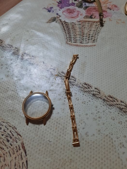 Продам часы хорошие