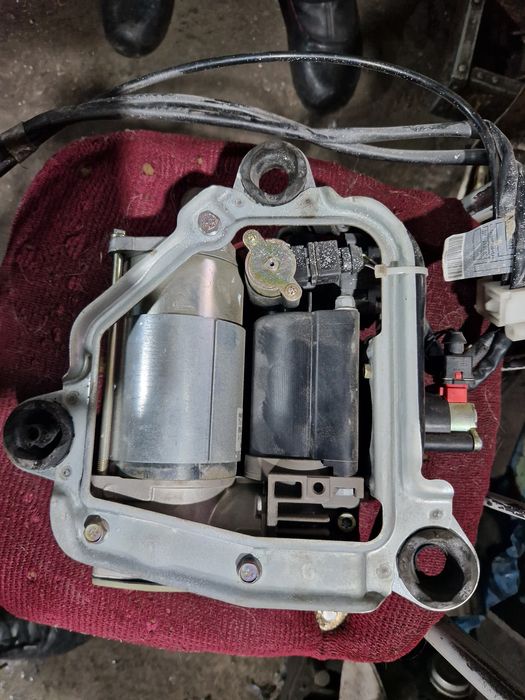 Компрессор амортизатора Рэнж Ровер