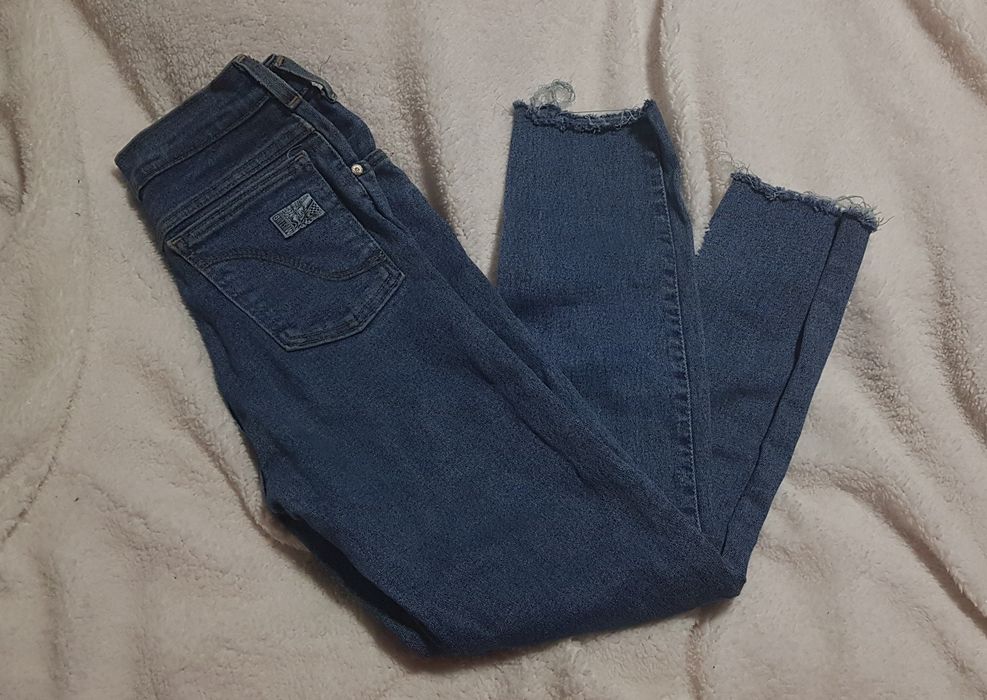 Blugi mărimea xs-s