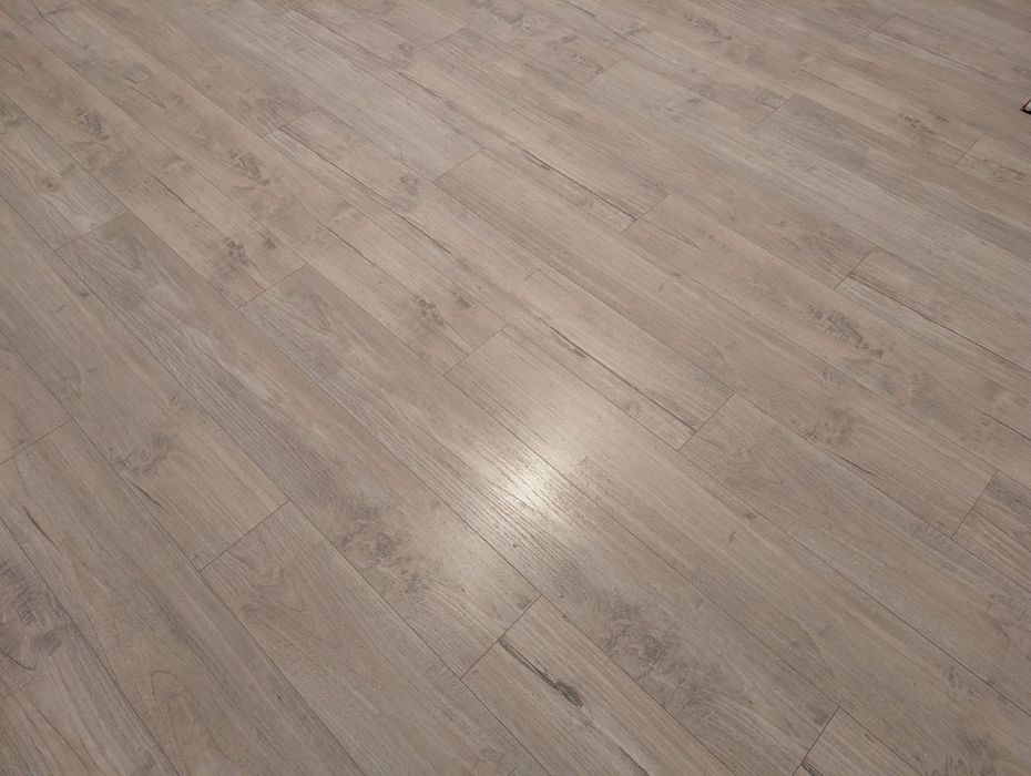 Parchet laminat grej