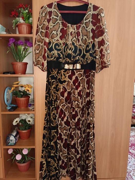 Продам платье женские