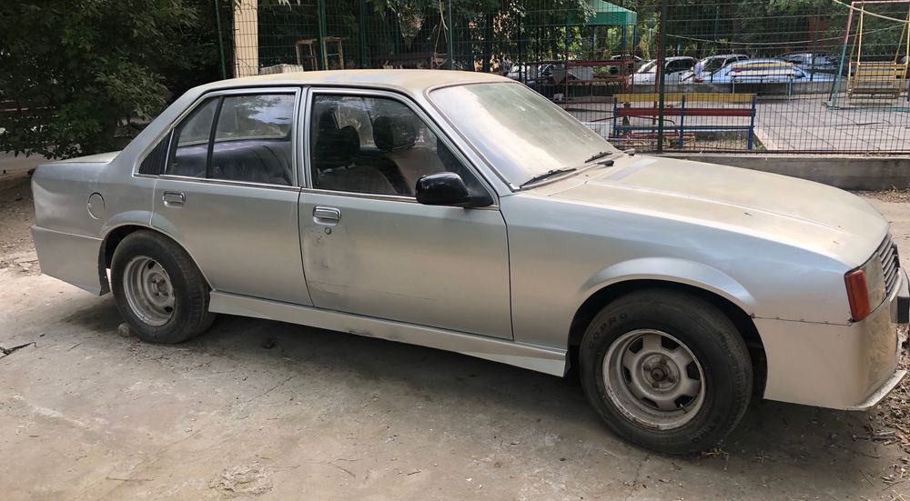 Продаётся Опель Рекорд 2.0