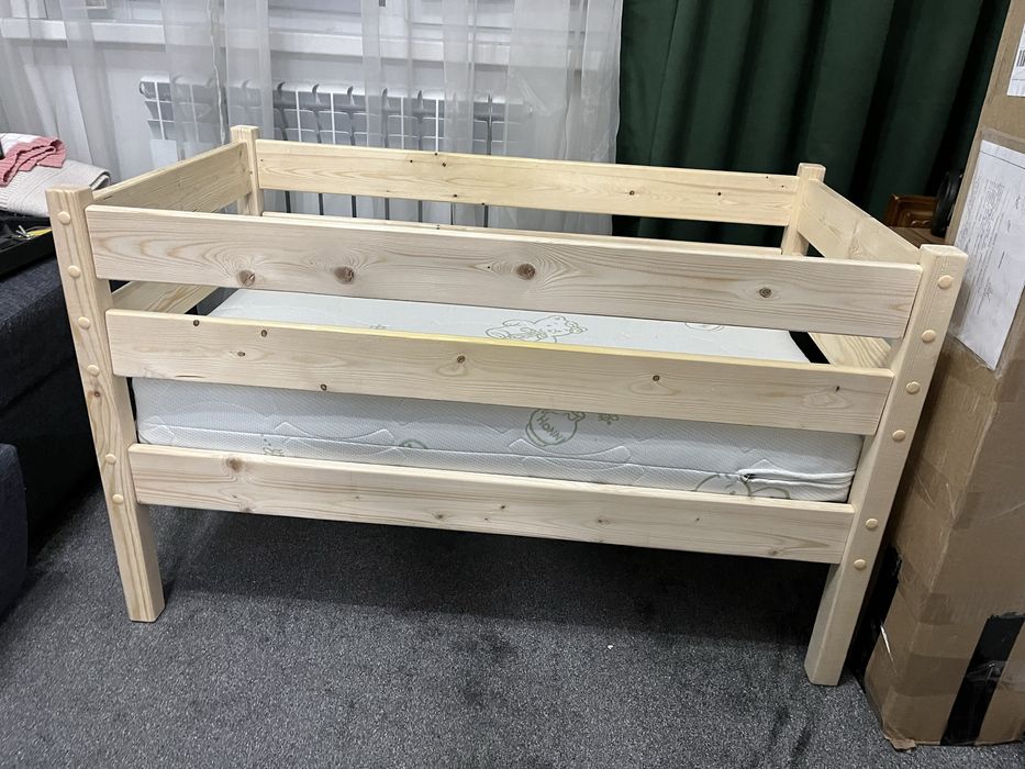 Продам кроватку