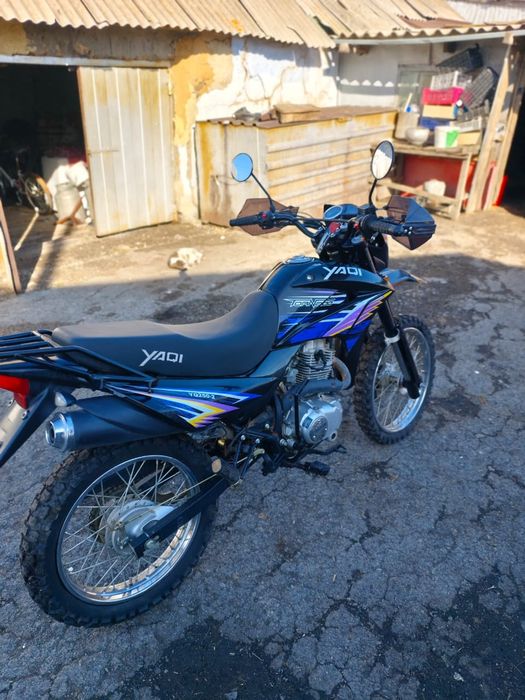 Продам мотоцикл. Эндуро 250 кубиков.