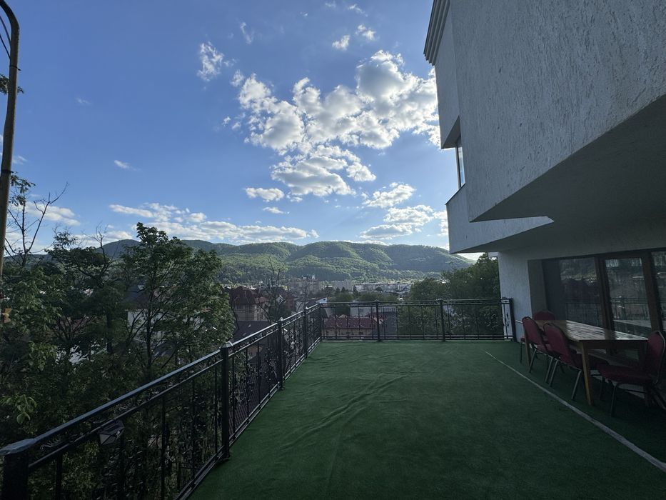 Vand/Inchiriez Pensiune In centrul orasului Piatra-Neamt