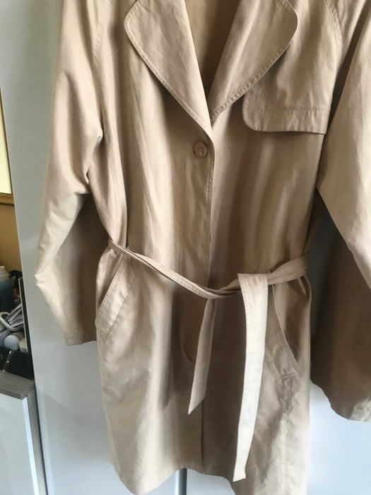 Продавам нов елегантен шлифер