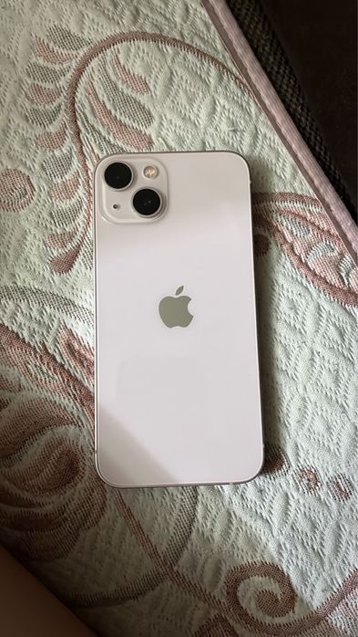 Айфон 13 в хорошем состоянии