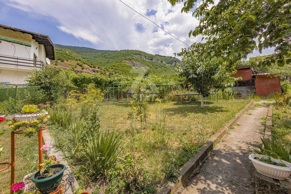 Продава се Къща в с. Церово, Област София-област - 70 кв.м за 4000 €/кв.м - Снимка #13