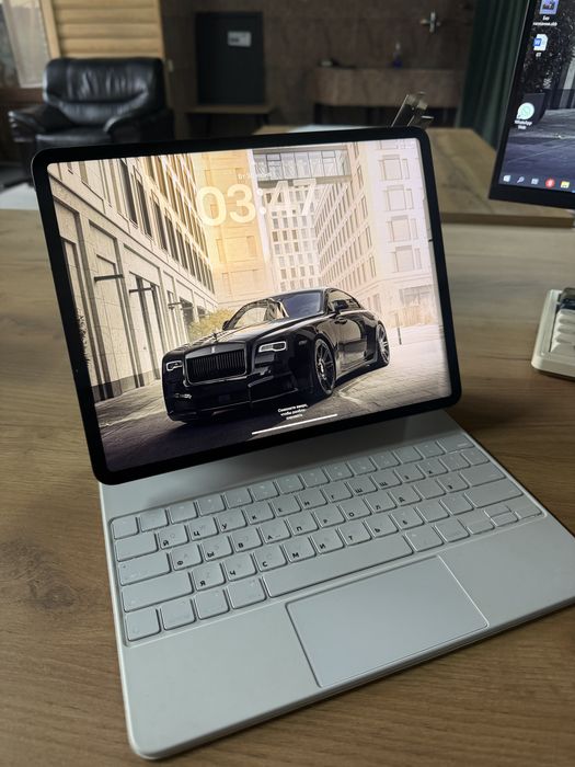 iPad Pro 12.9 (SIM)