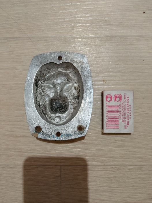 Продам дверную накладку.