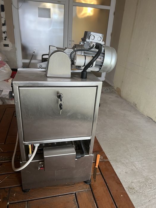 Masina automata de gogosi