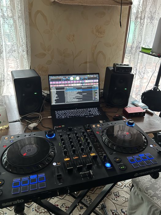 Студиные мониторы mackie mr524