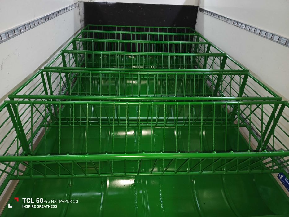 Хранилка/ясли за овце кози