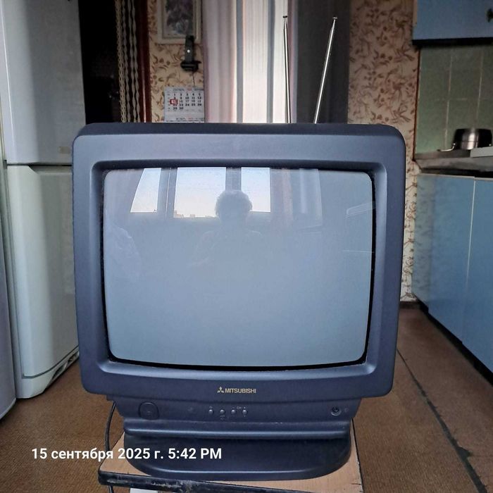 Телевизор Mitsubishi