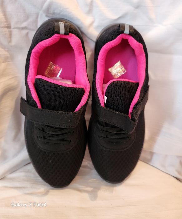 Два чифта 50 лева по отделно по 25 лева