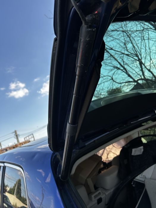 Amortizor electric haion  stânga Volkswagen Touareg 7P