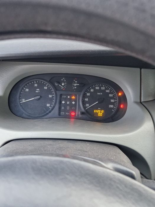 Vand Opel Vivaro 8+1, L2 H1, 1.9DTI 74kw  2003