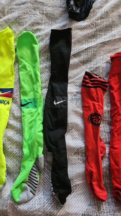 Чисто Нови Футболни калци