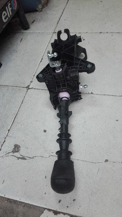 Лост за скоростна кутия за мерседес спринтер906 цди 2006