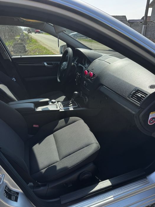 Mercedes C-Class 2009 Carlig omologat 3,5T – Automat