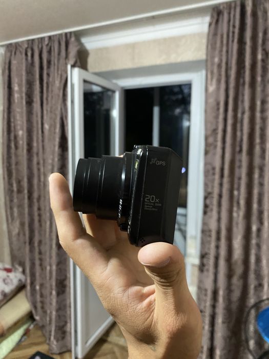 Sony Cyber-shot DSC-HX200