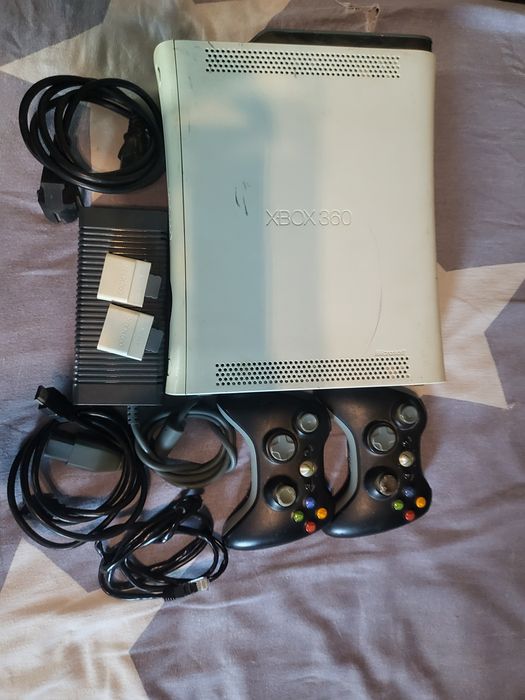Продавам 2 XBOX и принтер Samsung