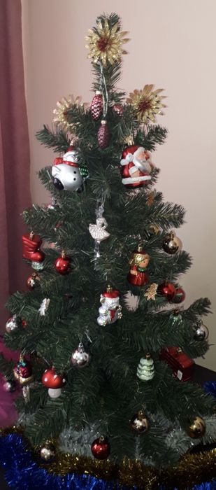 Продам новогоднюю елку