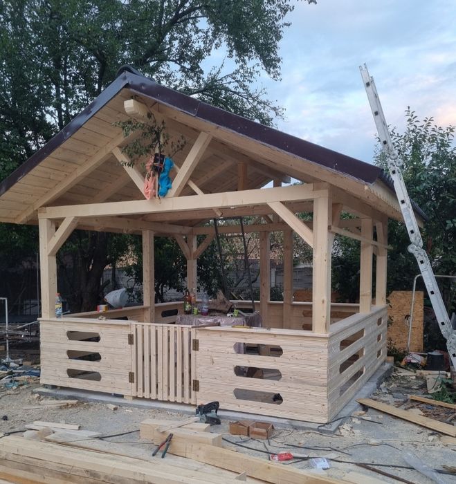 Acoperișuri,foișoare din lemn (terase și pergole )