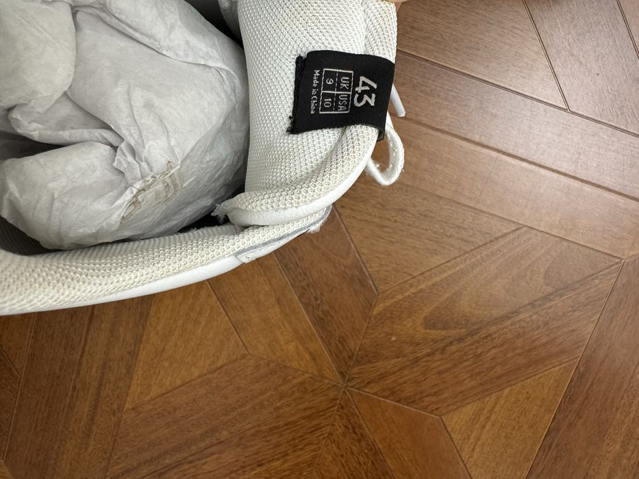 Продам мужские кроссовки COLMAR