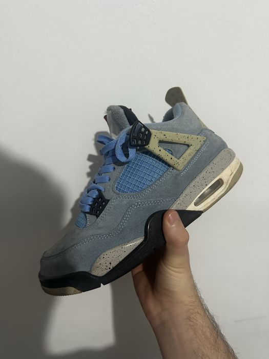 Jordan 4 University Blue