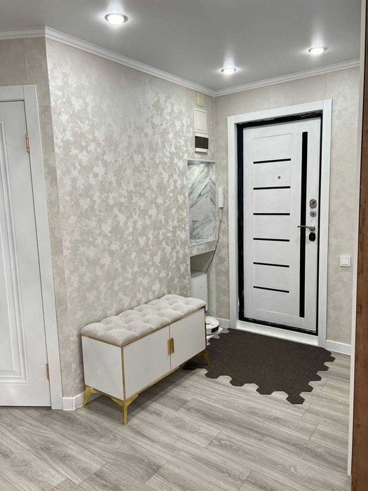 Продам 4 ком квартиру район ЖД больницы