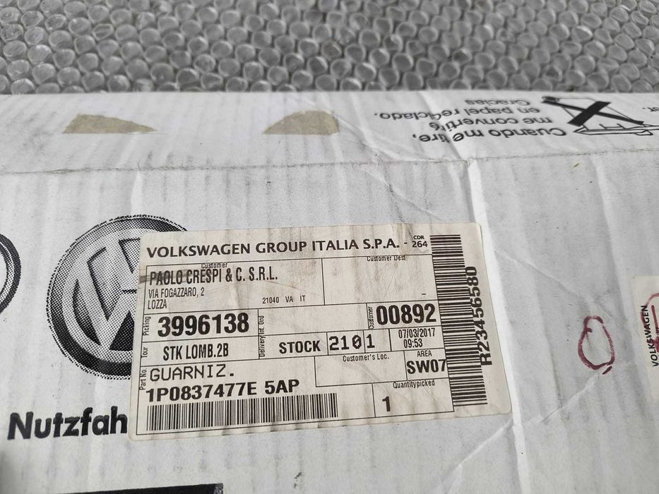 Cheder / Garnitură Ușă Față Stânga Seat Leon 1P (2005-2013) Cod OEM 1P0837477E 5AP (1C4)