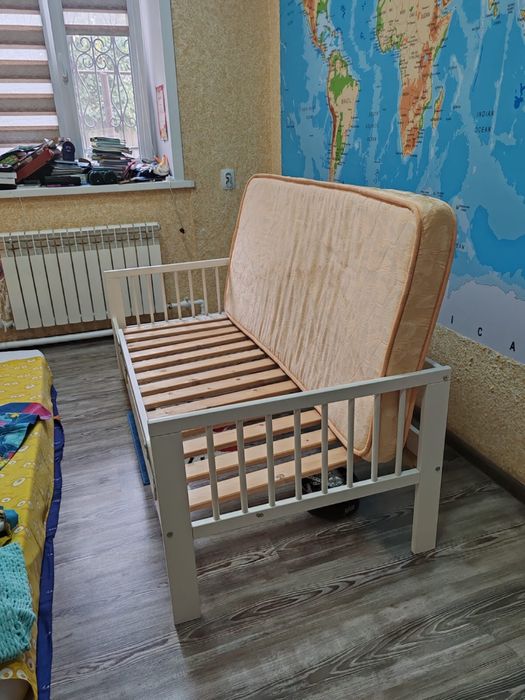 Продам кровать кравть Икеа подростковая