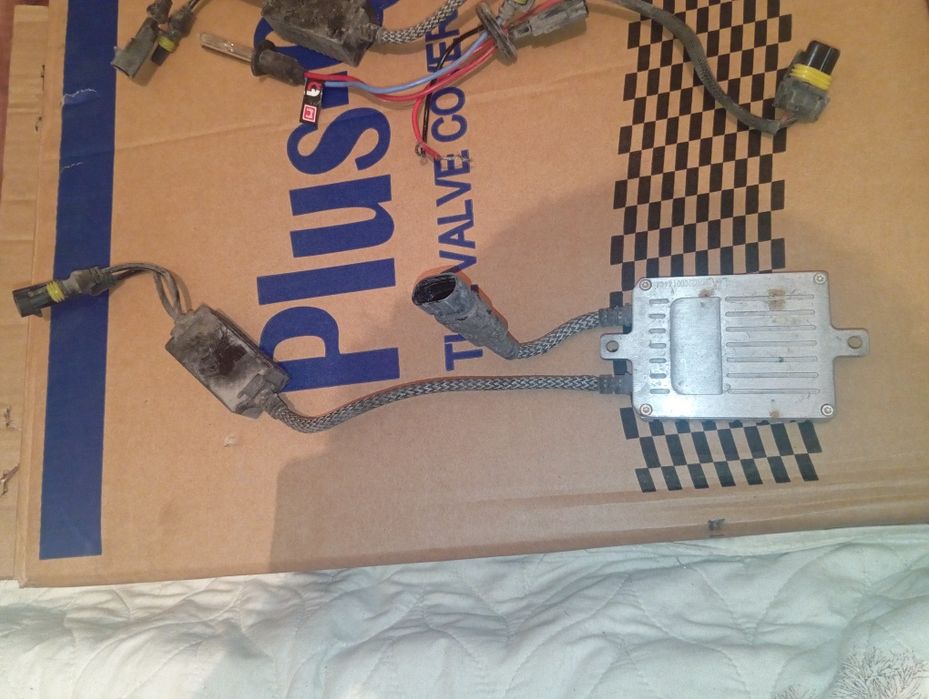 Передние фары ксенон