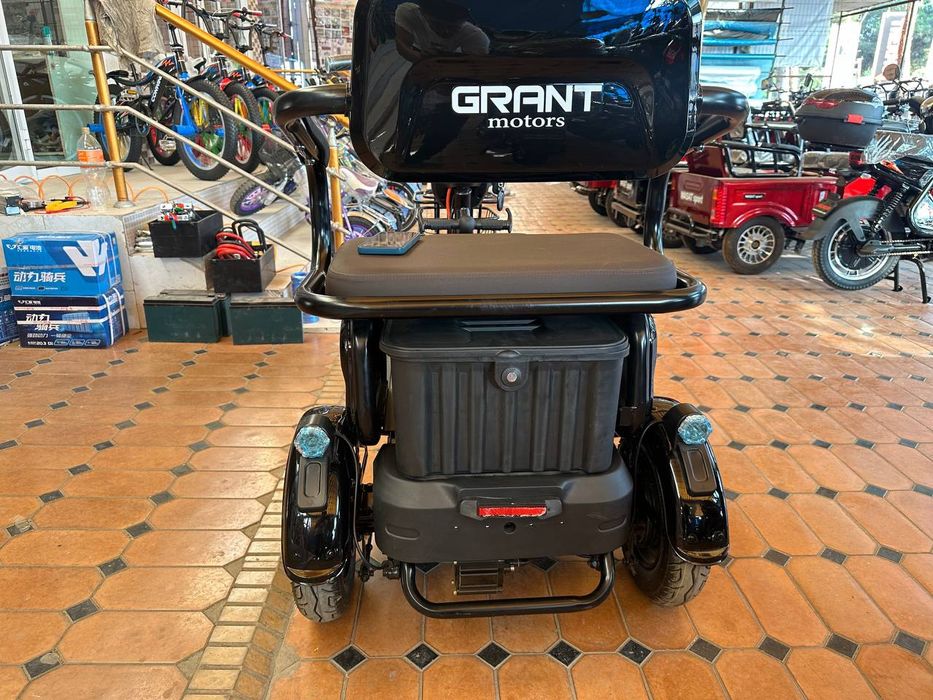 Elektro skuter dastafka bor