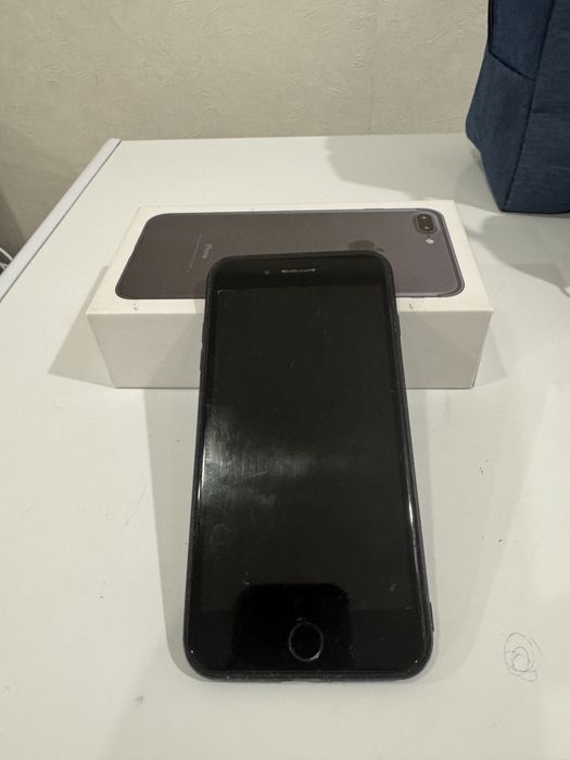 Продам айфон 7плюс 128гб